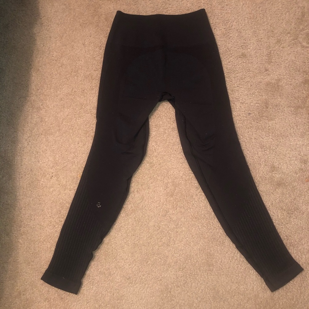 Lululemon black leggings size small